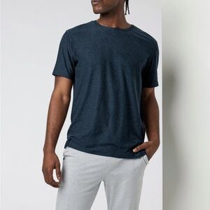 SOLD! NWT Vuori Men’s Strato Tech Tee. Size L